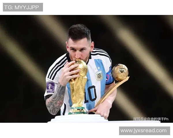 足球场上的传奇人物：从默默无闻到全球瞩目的巨星成长历程