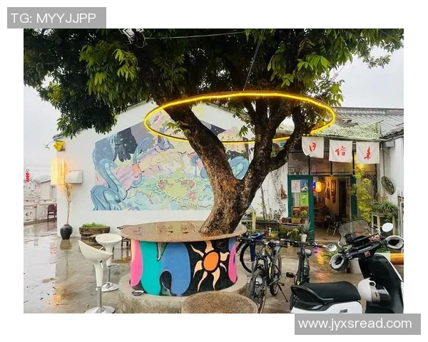 咖啡文化的深度探讨：从历史演变到现代咖啡馆的社交功能